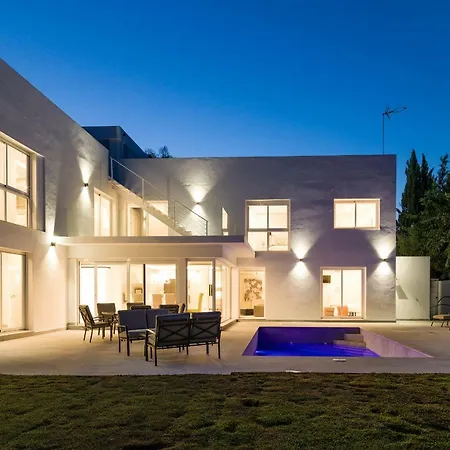 Villa Calle Londres *